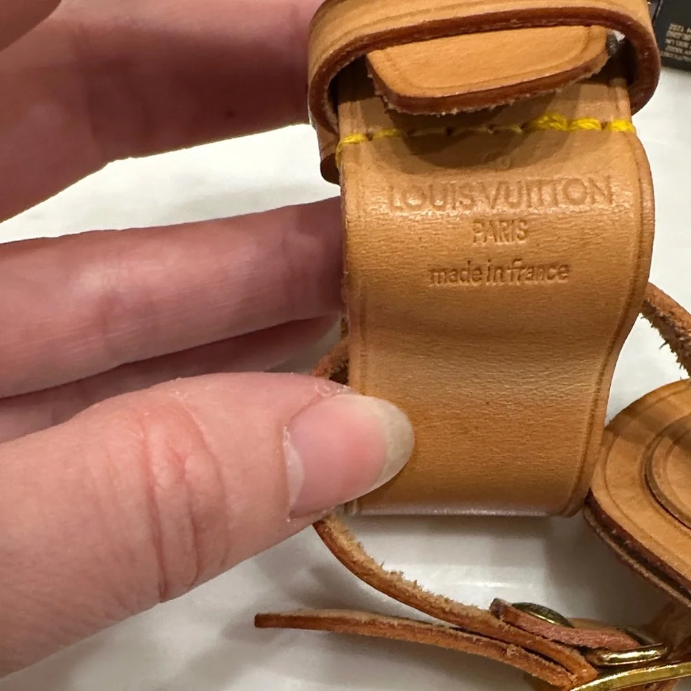 Louis Vuitton Brown Leather Luggage Tag